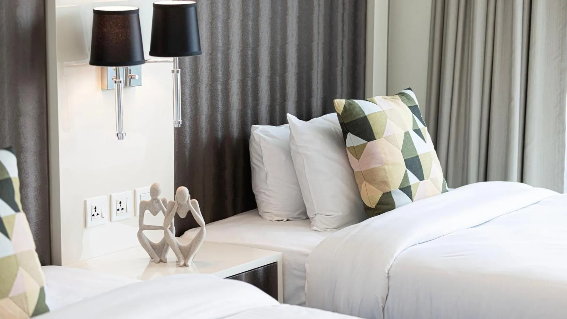 Bay'S Edge, Luxury Canal View 2Br In Business Bay Dubai Apartment