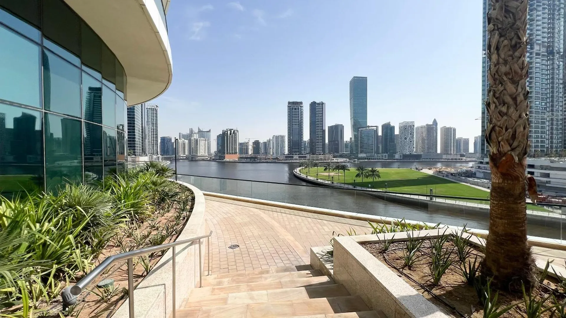 Bay'S Edge, Luxury Canal View 2Br In Business Bay Dubai 0*,  United Arab Emirates